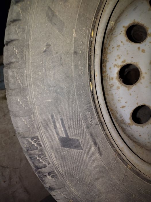 Гуми зимни 14цола