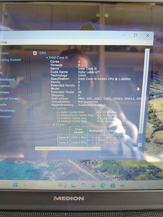 Лаптоп Medion 15.6" i5 8250U 8GB DDR4 256GB SSD