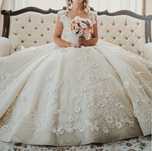 Rochie de mireasa model deosebit