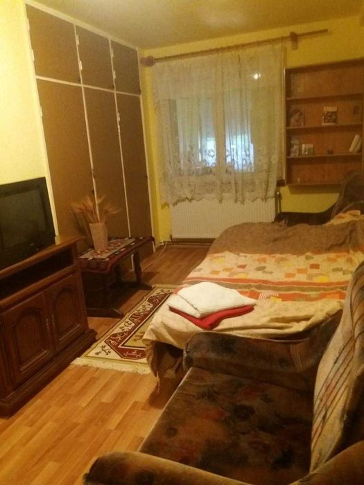 Vănd apartament 3 camere în Poiana Brașov