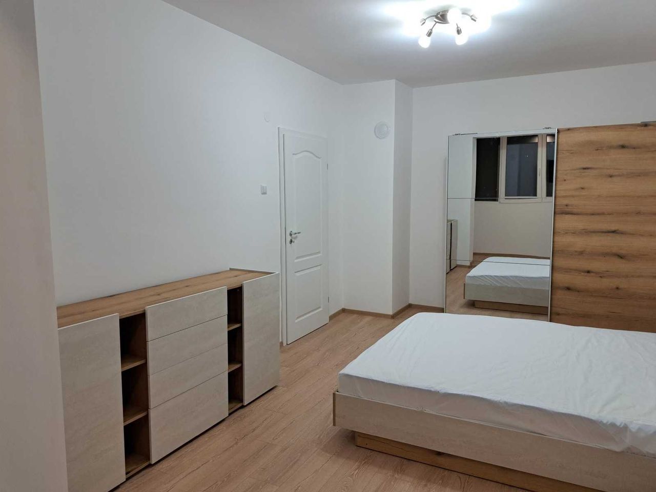 Дава се под наем Двустаен апартамент в София, Подуяне - 68 кв.м за 700 € - Снимка #2