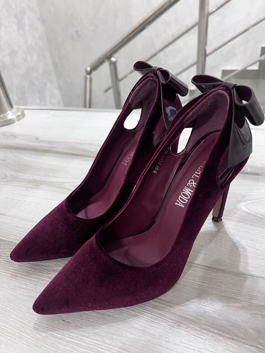 Бордовый туфли женские