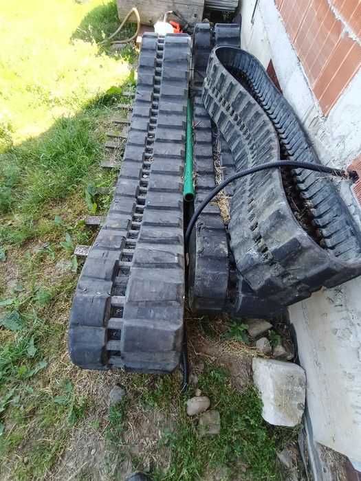 Șenile miniexcavator