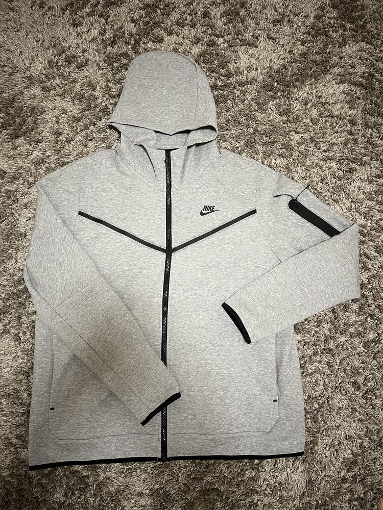 Nike tech fleece сив ОРИГИНАЛЕН