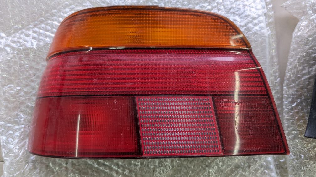 Задние фонари оригинал BMW E39 комплект
