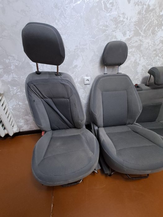 Cobalt sedina va 1 ta abshivka sotiladi