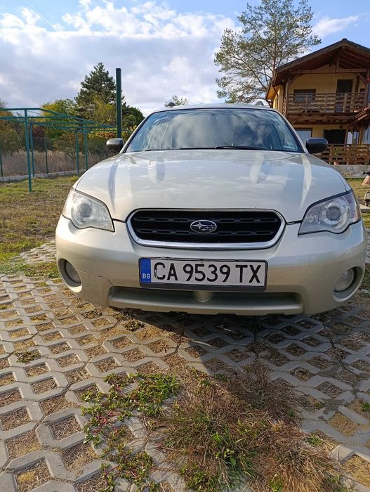Продавам Subaru Outback