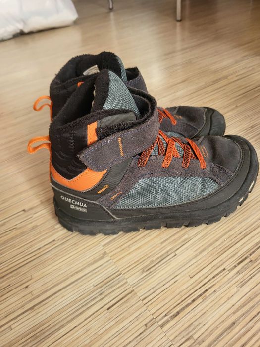 Детски боти и апрески