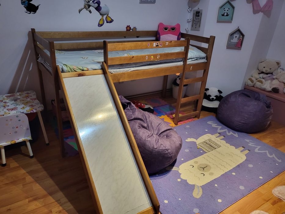 Pat cu tobogan pt copii