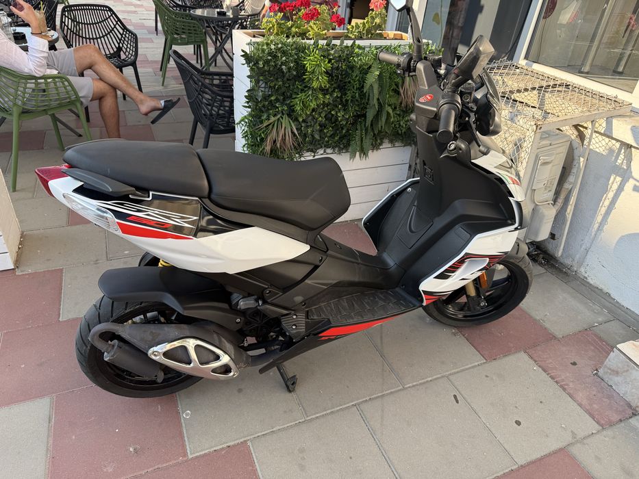 Scuter Aprilia Sr50