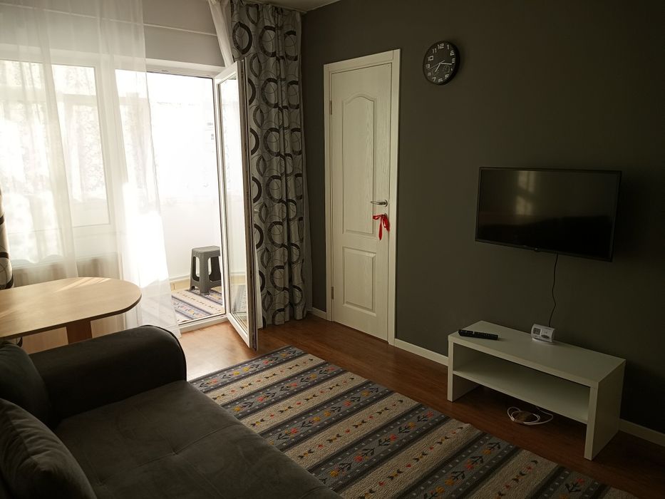 Închiriez garsoniera obcini