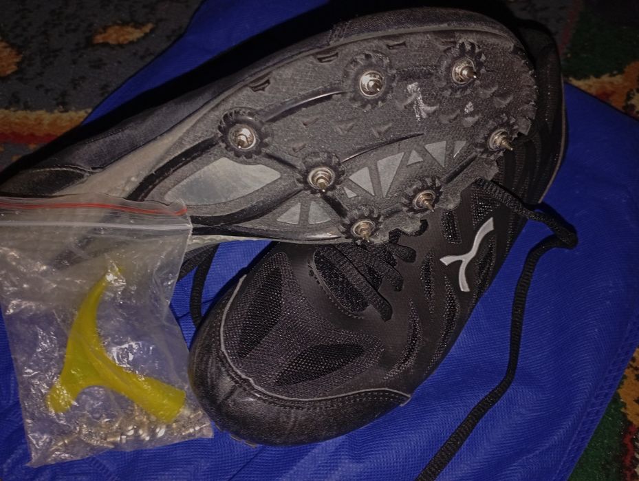 Жугыруге аяк киым