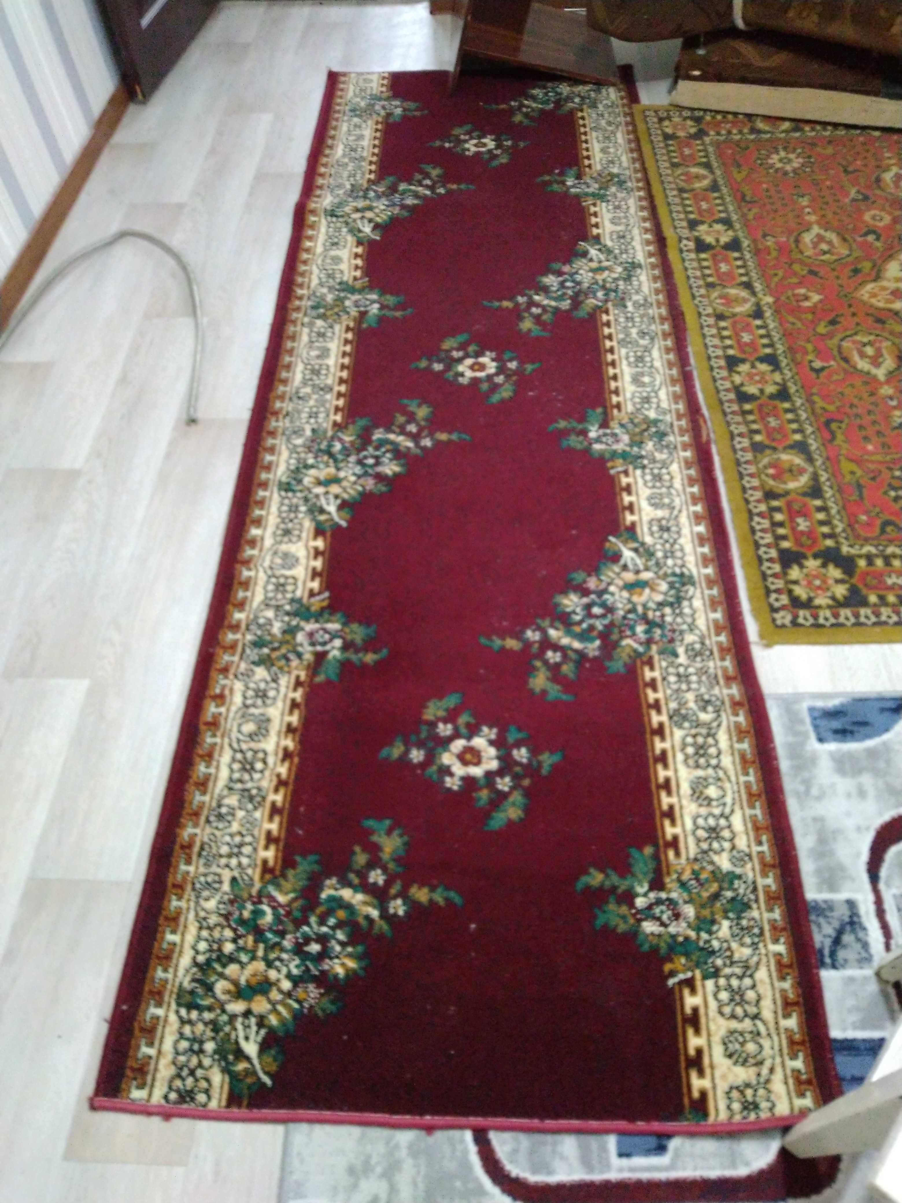 Продаю ковер и ковровую дорожку