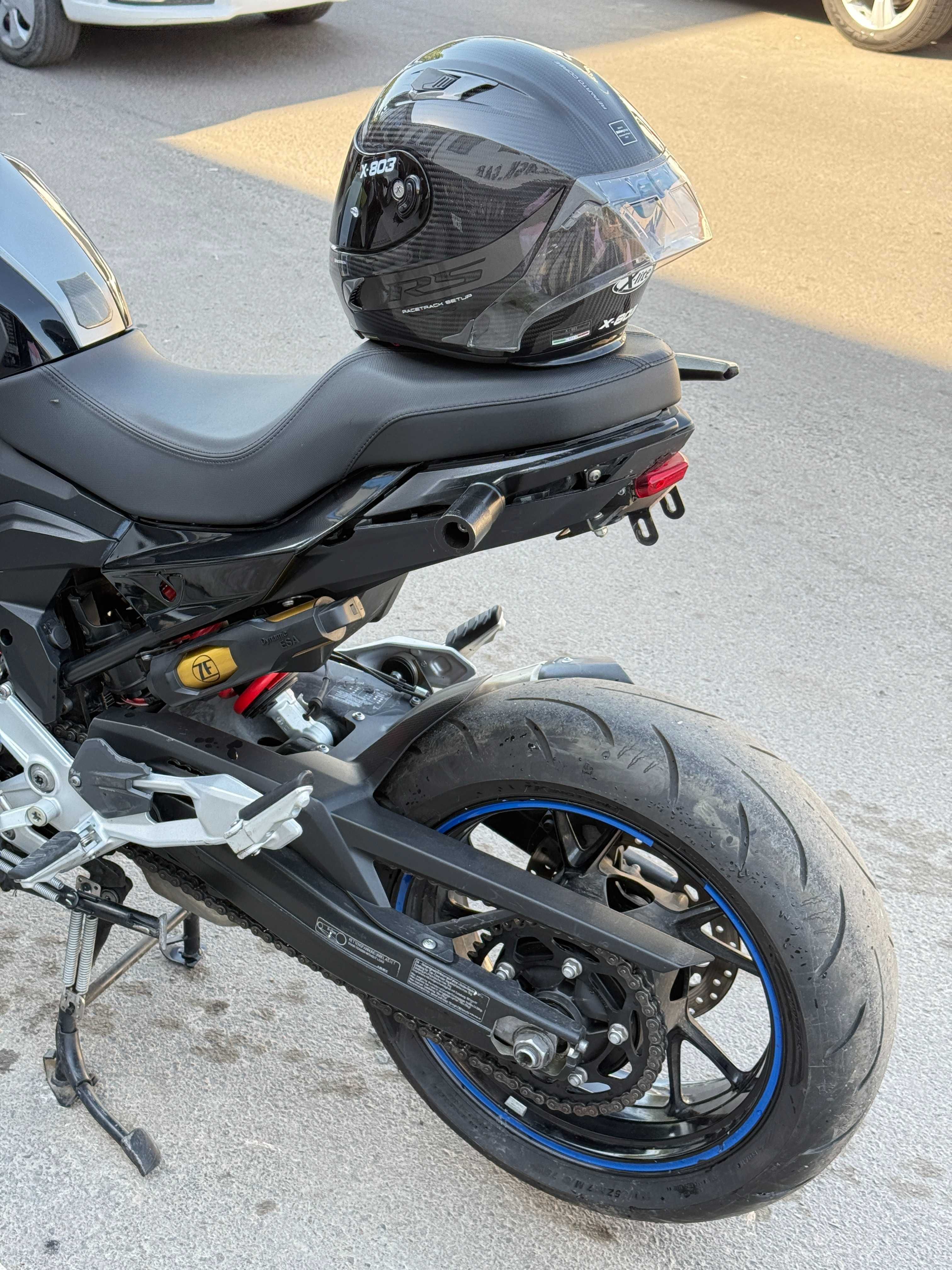 BMW F900R 2020 yil