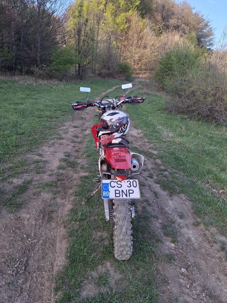 Vând honda înmatriculată