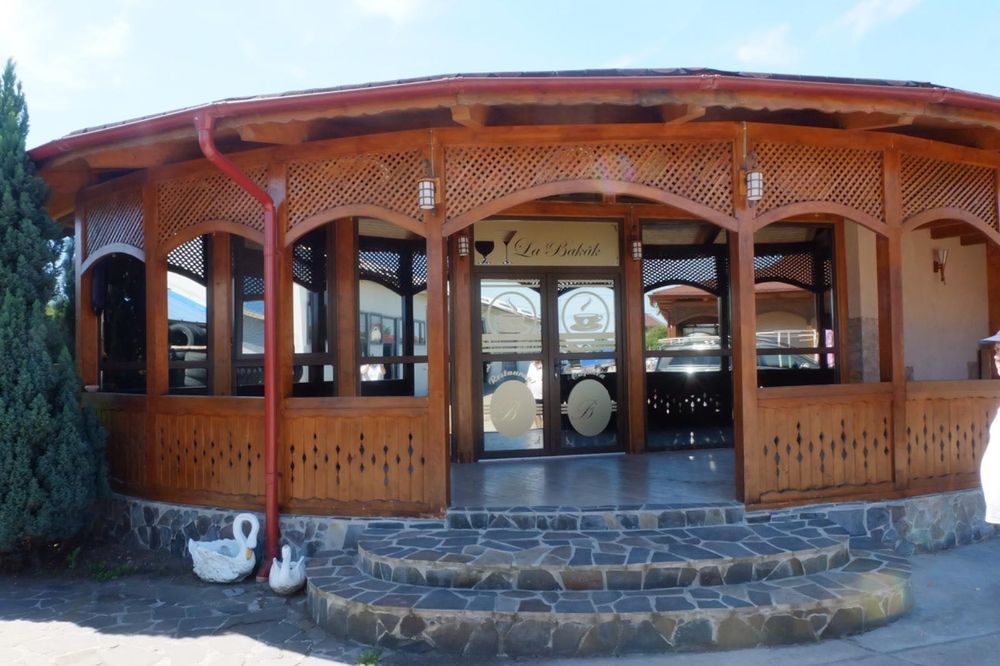 De vânzare - Spațiu comercial