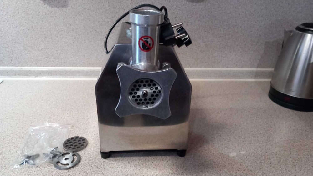 месомелачка МК 8/ТК 8 60 кг/час   с гаранция  24 месаца