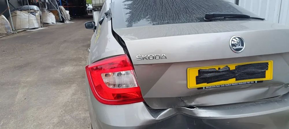 Dezmembrari / Dezmembrez Skoda Rapid 1.4 CBZB cutie viteze NBU cod culoare LF8H