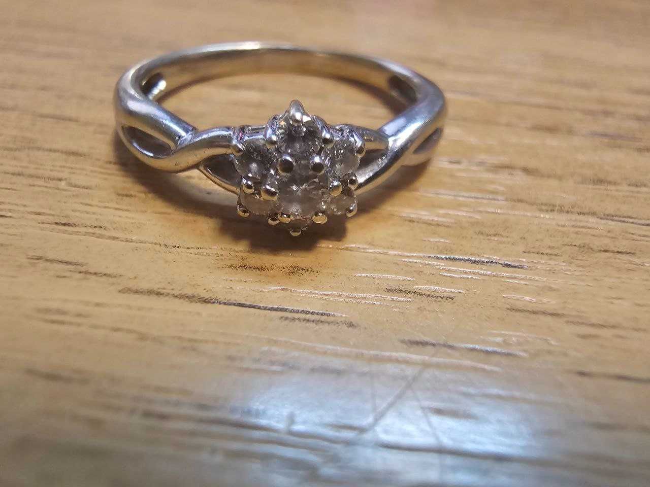 Inel cu diamante 18k (antikgemma)