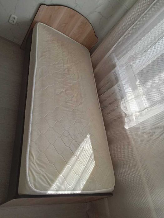 Продам кровать 1,5 м
