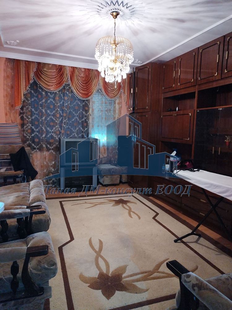 Продава се Четиристаен апартамент в Шумен, Болницата - 110 кв.м за 937 €/кв.м - Снимка #11