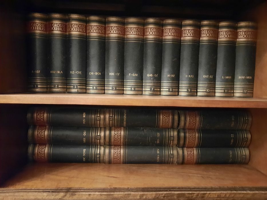 Der Grosse Brockhaus-старинна немска eнциклопедия