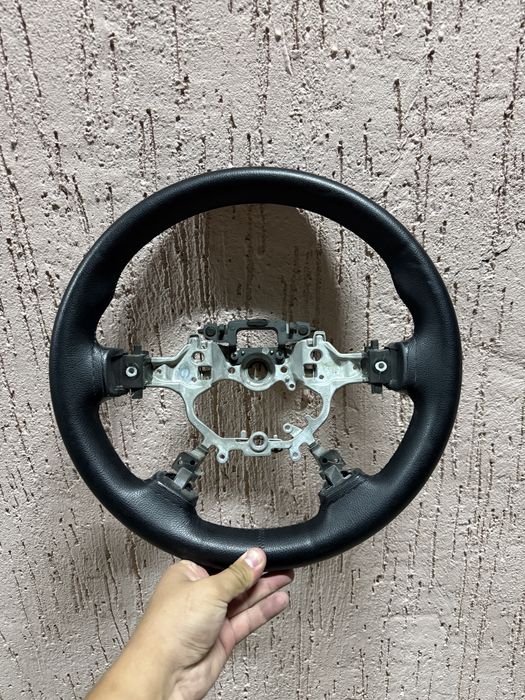 Продам руль на камри 50 европеец