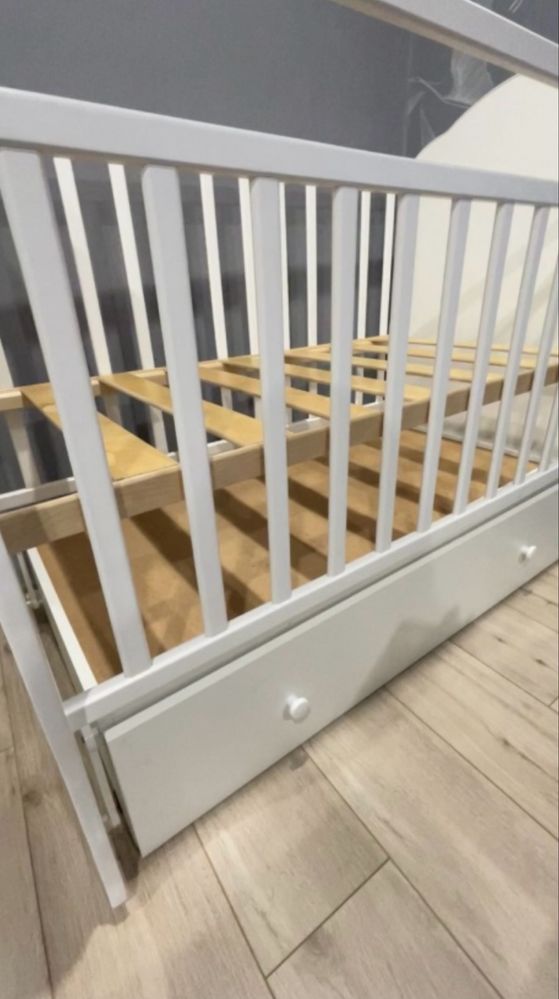 Почти новый манеж