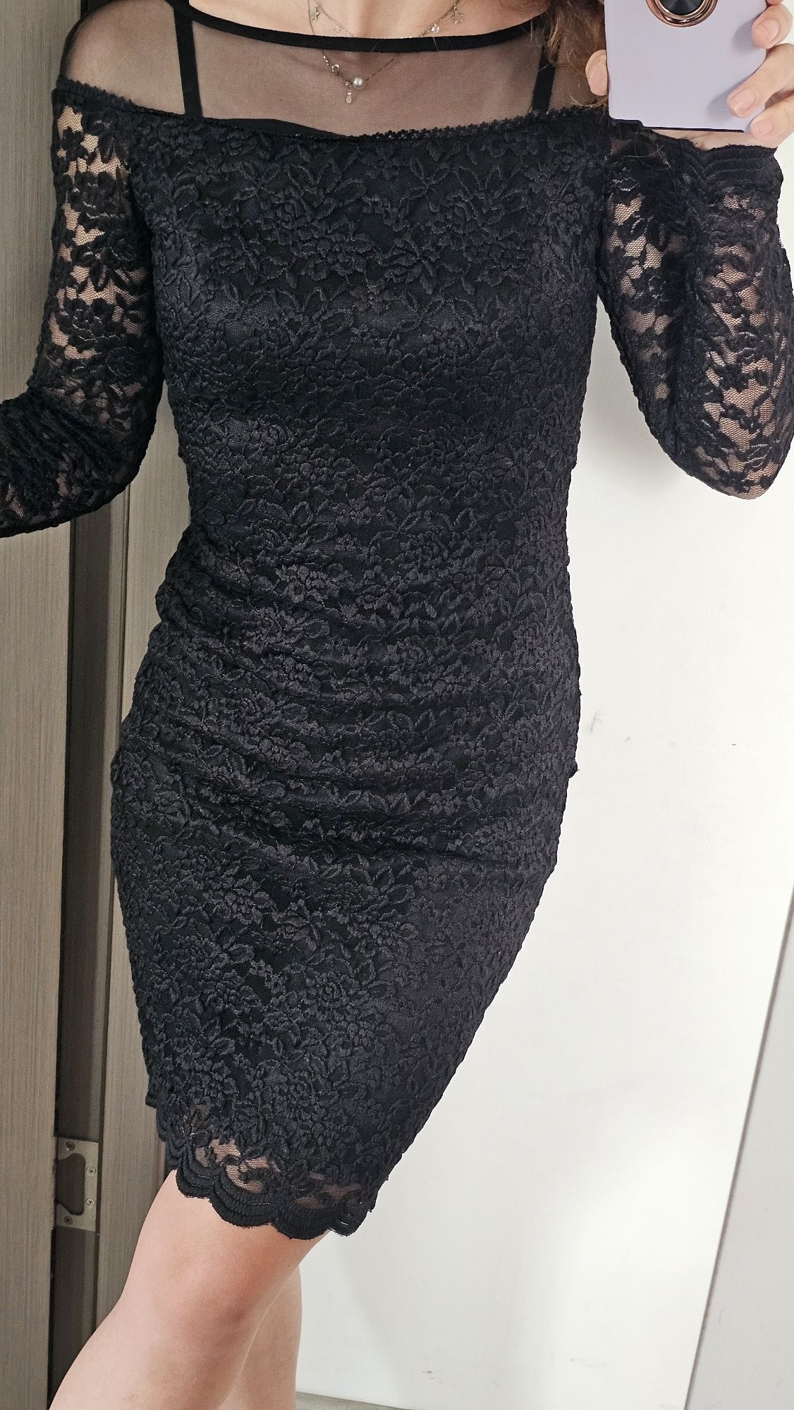 Rochie neagra din dantela