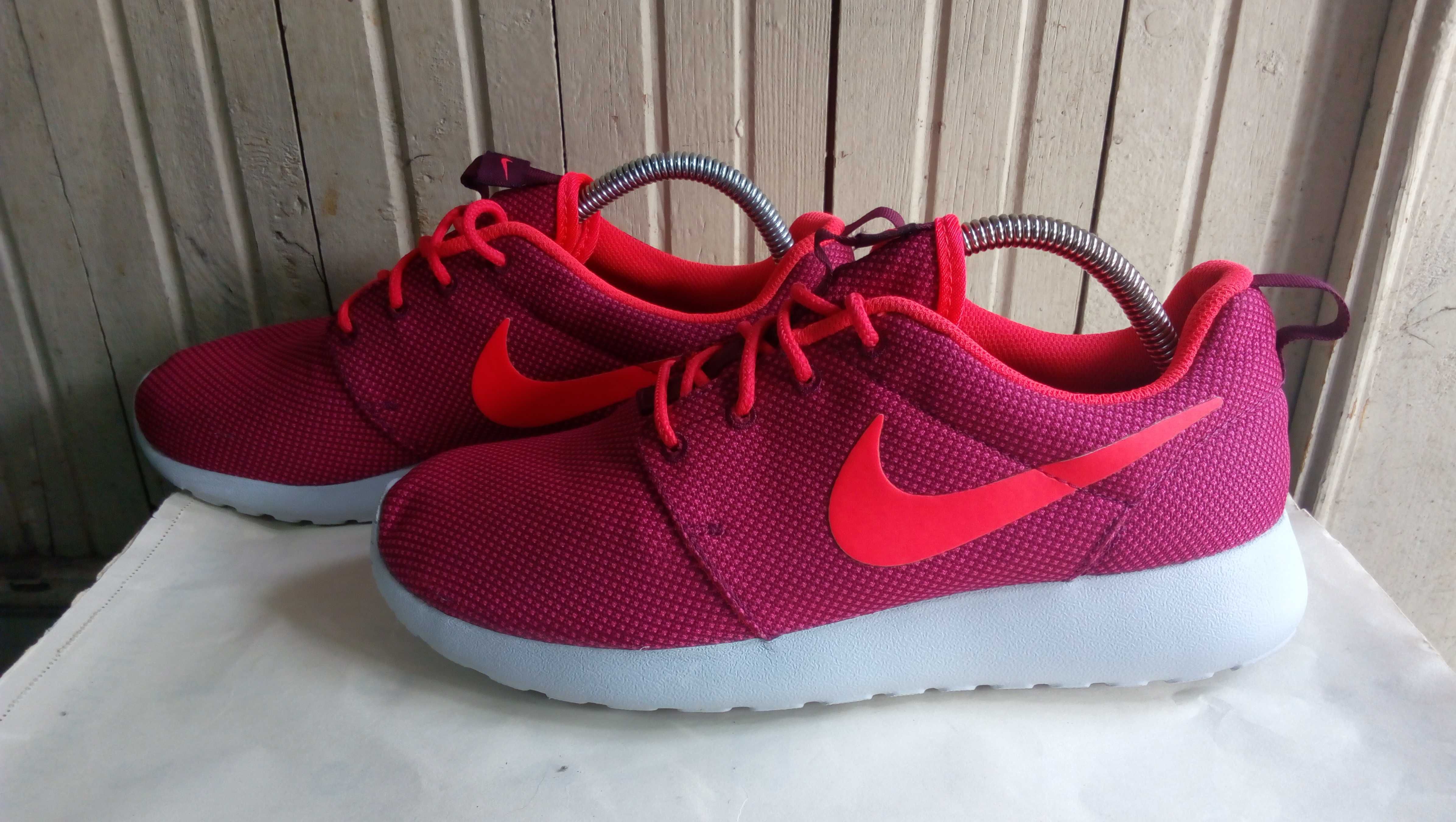 ''Nike Roshe One''оригинални маратонки 40 номер