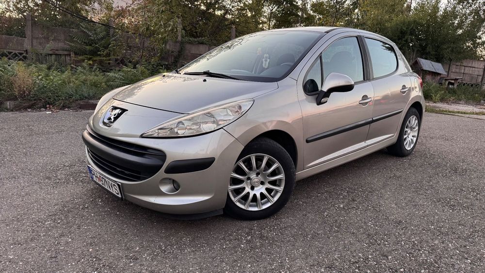 Peugeot 207 1.4 hdi / 2008 / proprietar