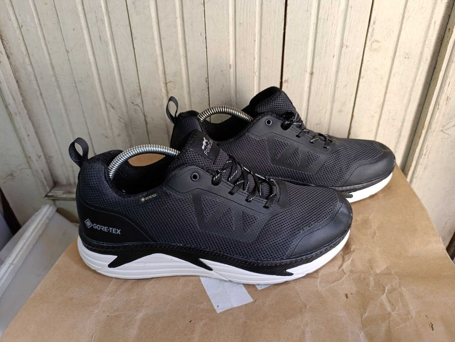 ''Polecat Actio Track Gore-Tex''оригинални маратонки 44 номер