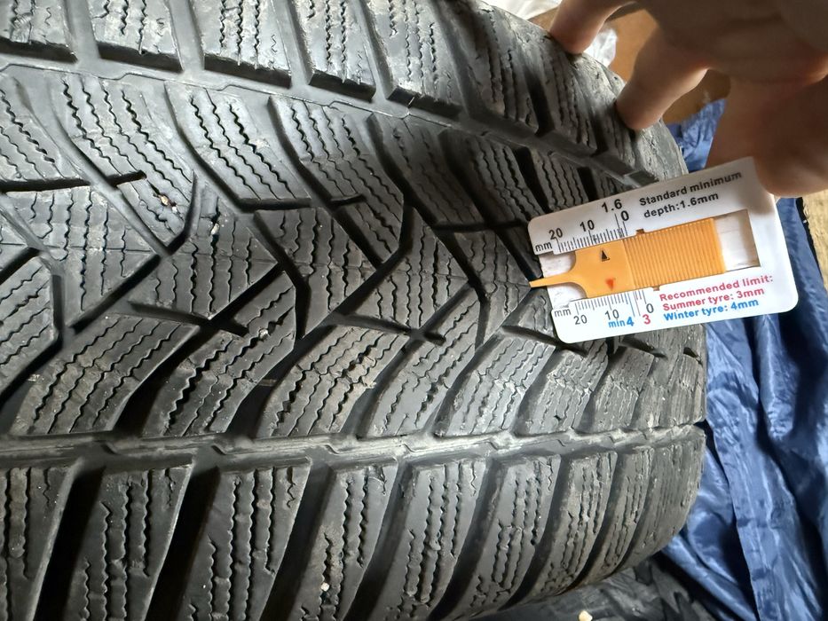 Зимни гуми  245 40 19 dunlop winter sport 5