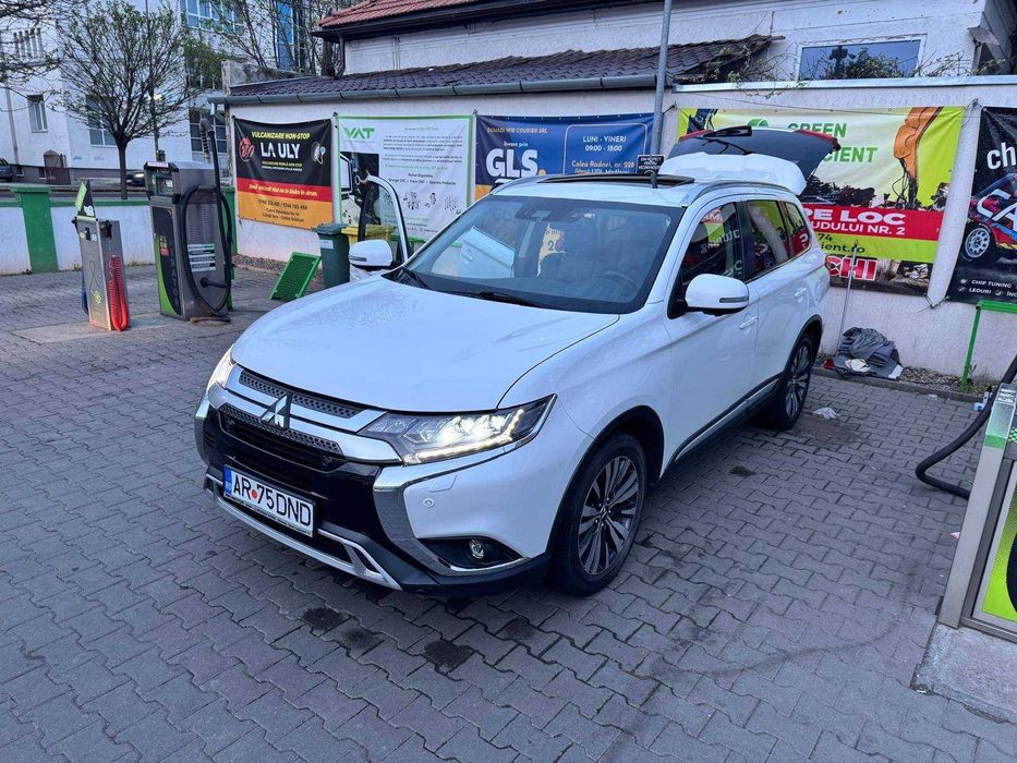 Mitsubishi Outlander 2.0i 4WD Instyle CVT AS&G S46
