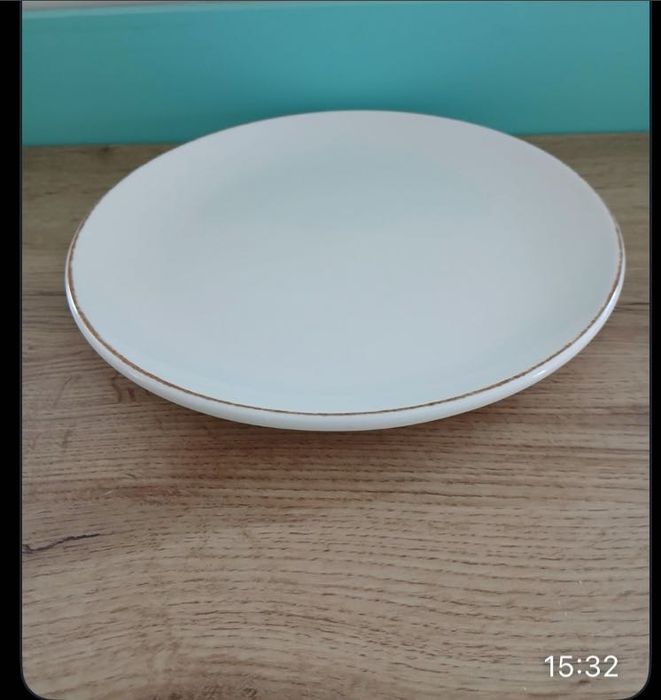 Ретро чинии с кант BONNA