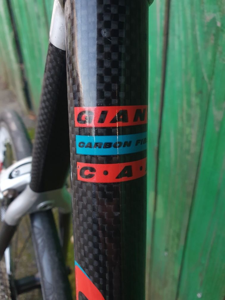 Cursiera Carbon Giant Cadex