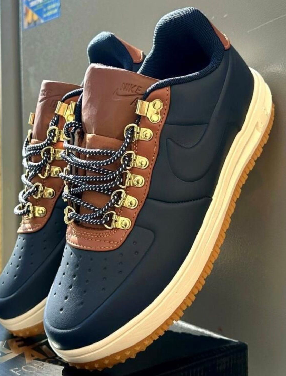 Маратонки Nike Lunar Force 1