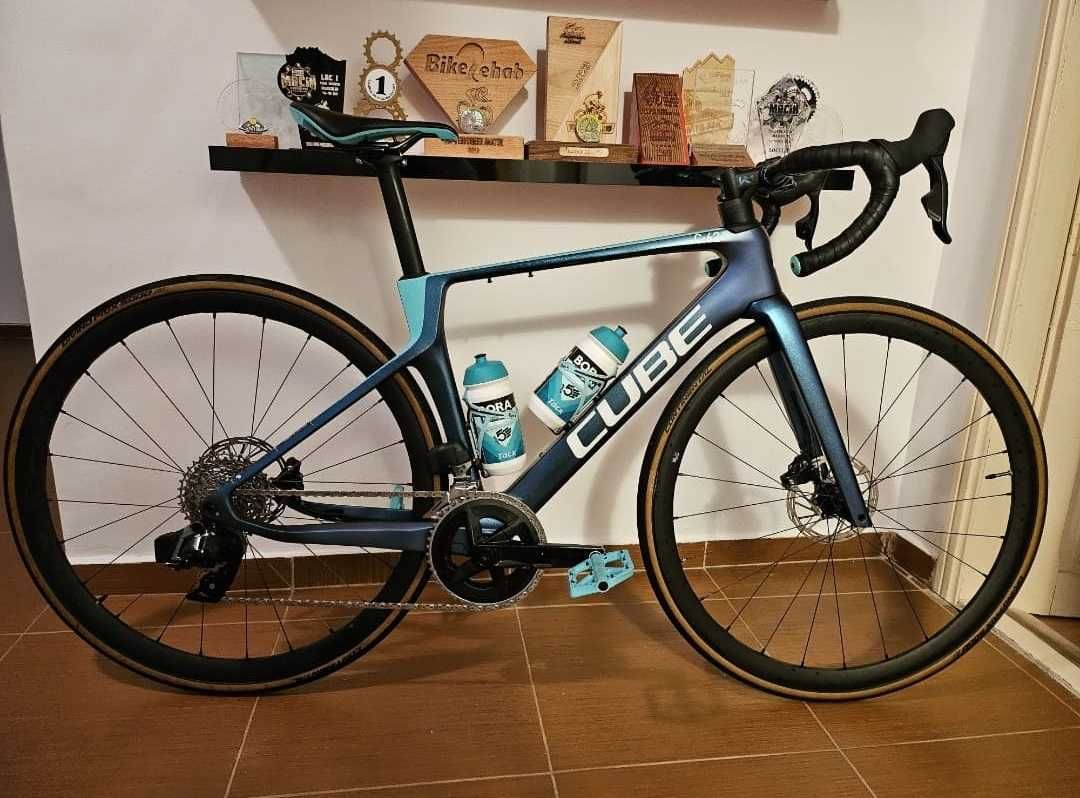 Bicicleta carbon Cube Axial WS C:62 SLX 2024 Sram Rival AXS electric