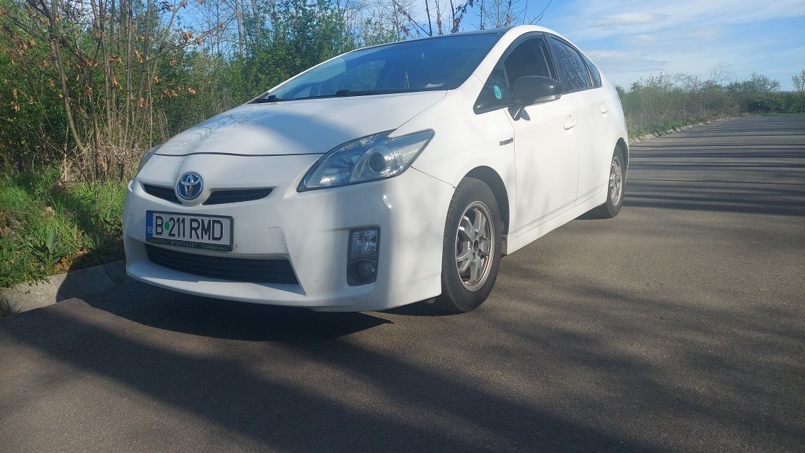 Toyota Prius 3 -  1.8 Hybrid +GPL 136 CP