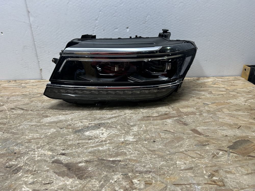 Far faruri VW Tiguan full led adaptiv 5NB941081 E  2016-2020