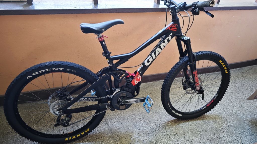 DH велосипед Giant 26 цола / мекица /