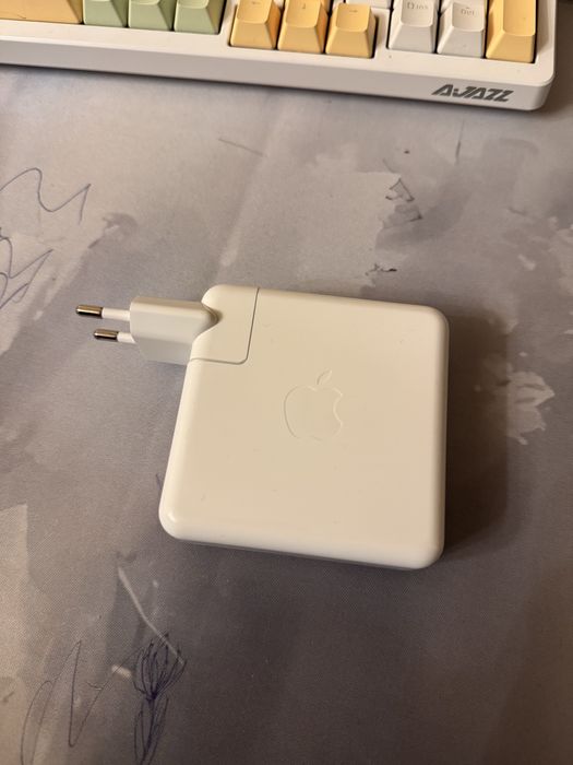 Зарядка для macbook 96W