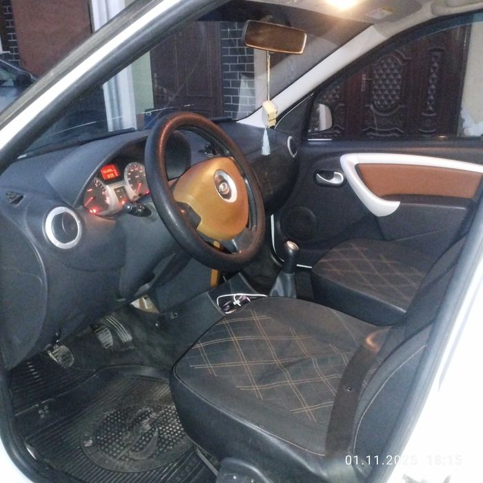 Lada Largus Lada Largus