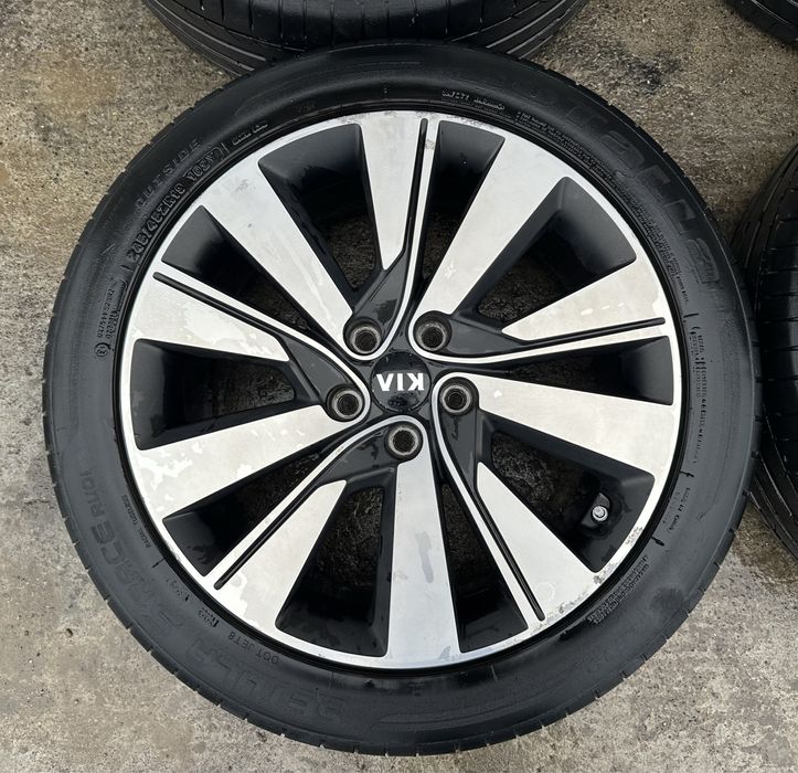 Jante / Roti Kia Sportage : 245 45 19, 7.5J / ET 50.5