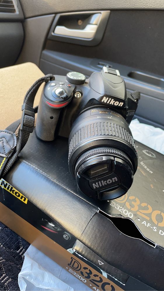 Nikon d3200 срочно продам