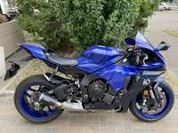 Moto Yamaha R1 2022