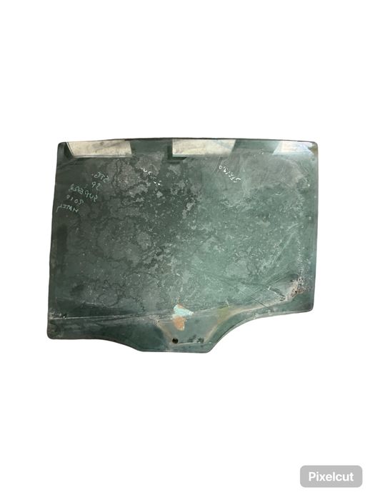 Geam portiera spate stanga SKODA SUPERB 3T4 2008 - 2015