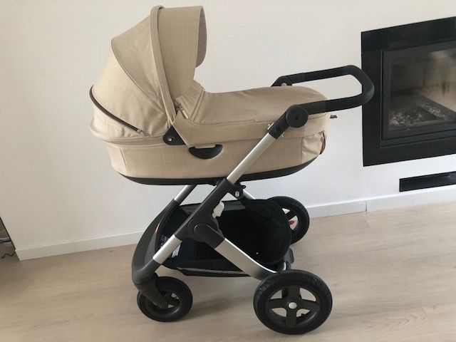 Продам коляску Stokke 2в1