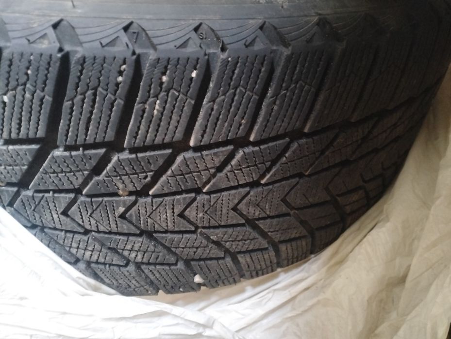 Зимние липучка 4 шт. 235/45/R18