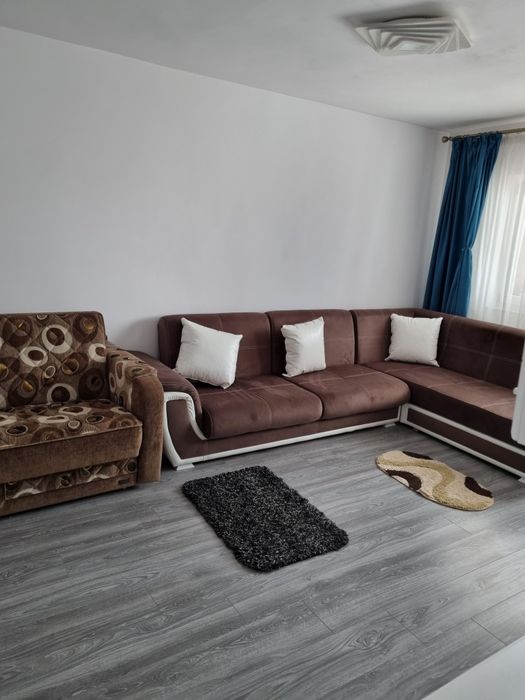 Vand apartament de 3 camere lângă hotel Central